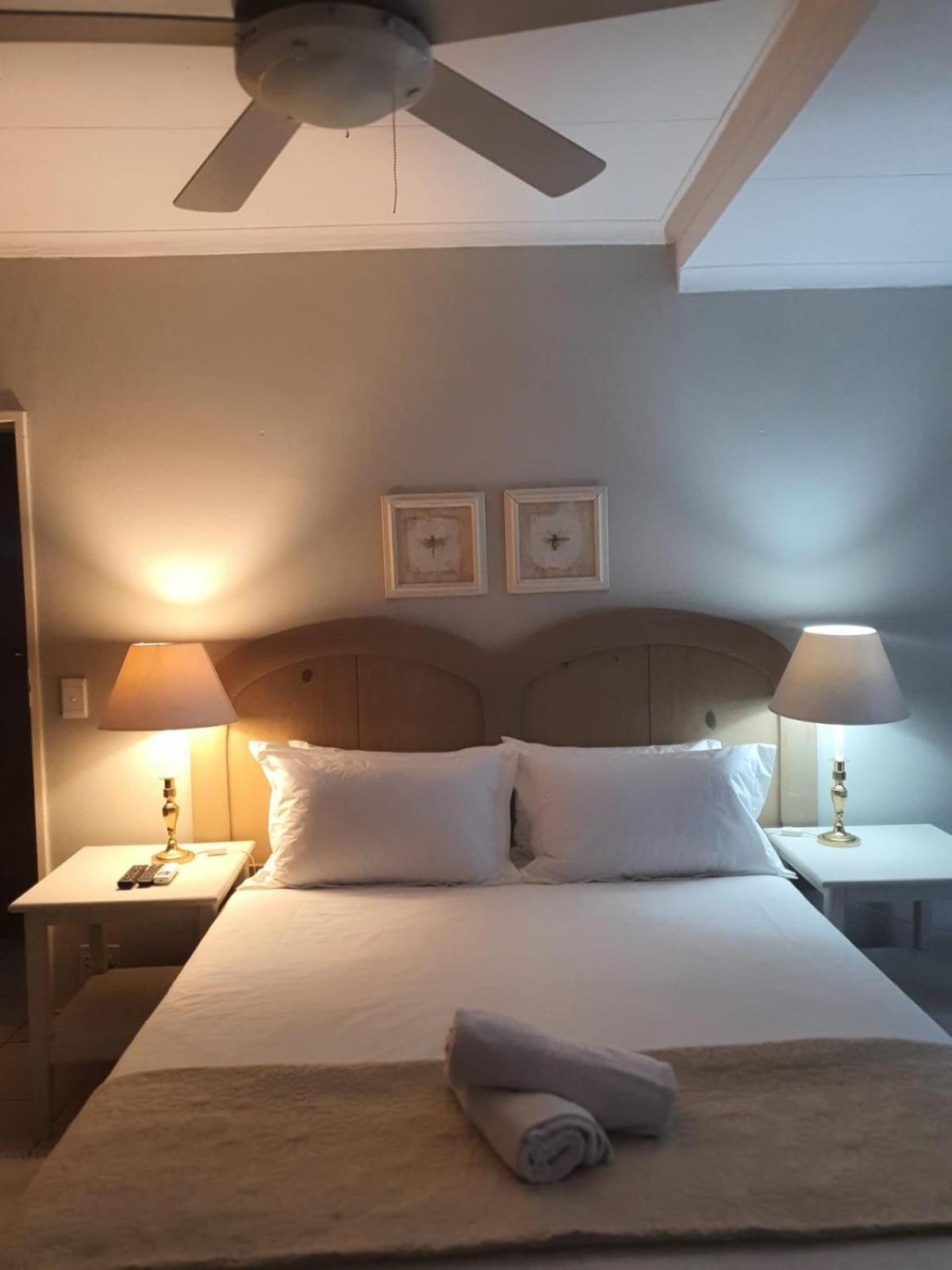 Pecan Farm Guesthouse Louis Trichardt Bagian luar foto