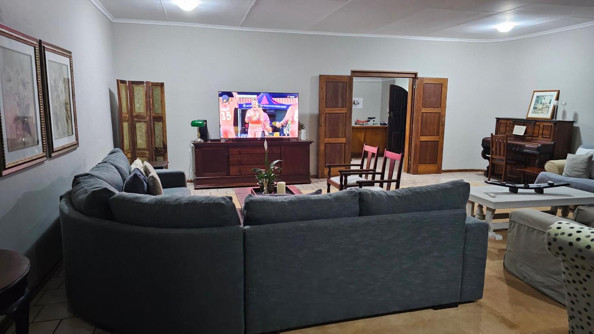 Pecan Farm Guesthouse Louis Trichardt Bagian luar foto