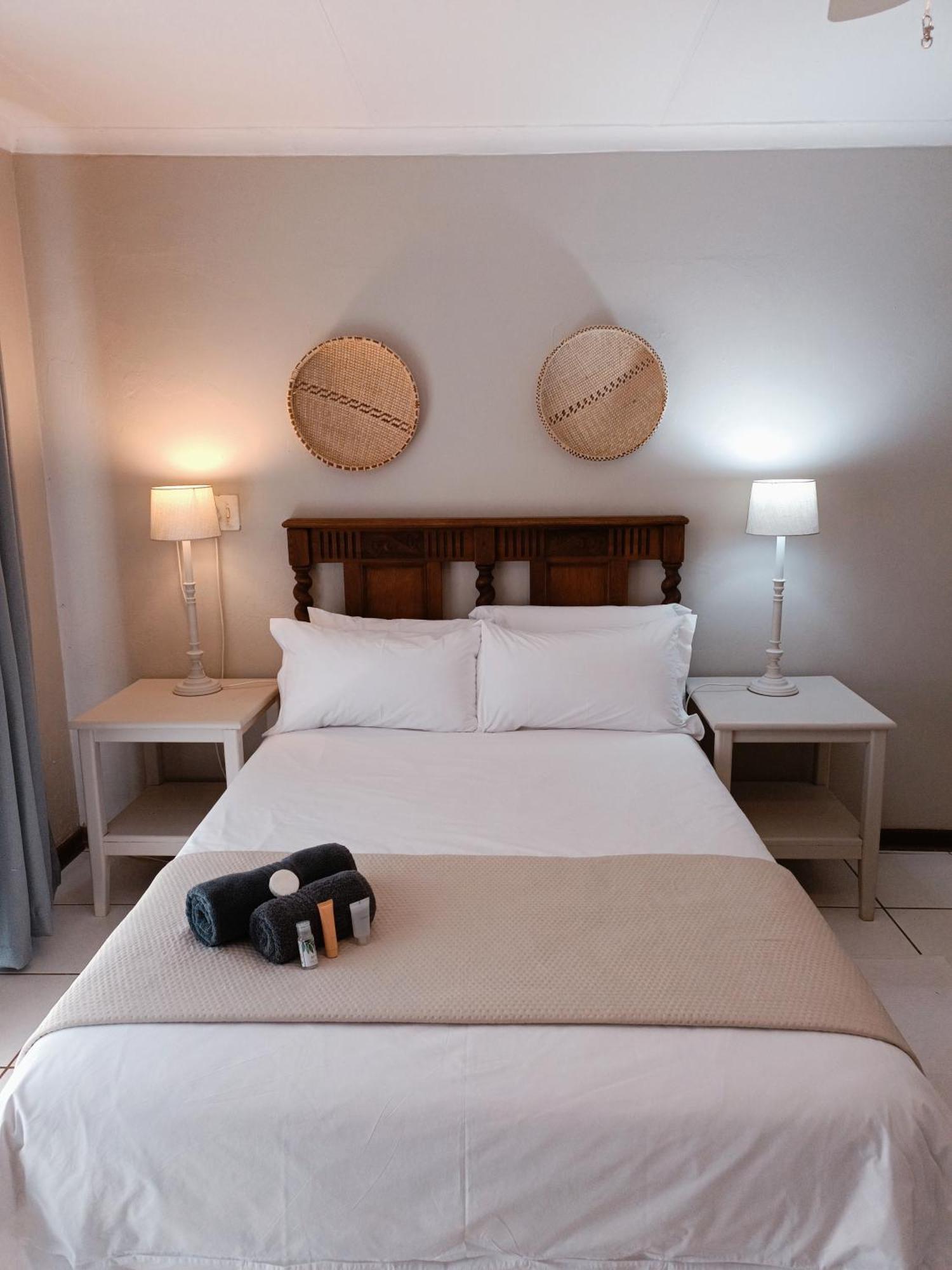 Pecan Farm Guesthouse Louis Trichardt Bagian luar foto