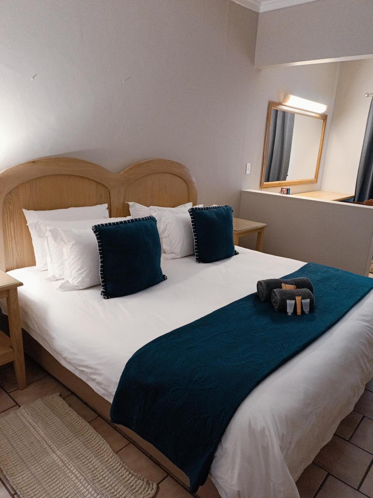 Pecan Farm Guesthouse Louis Trichardt Bagian luar foto