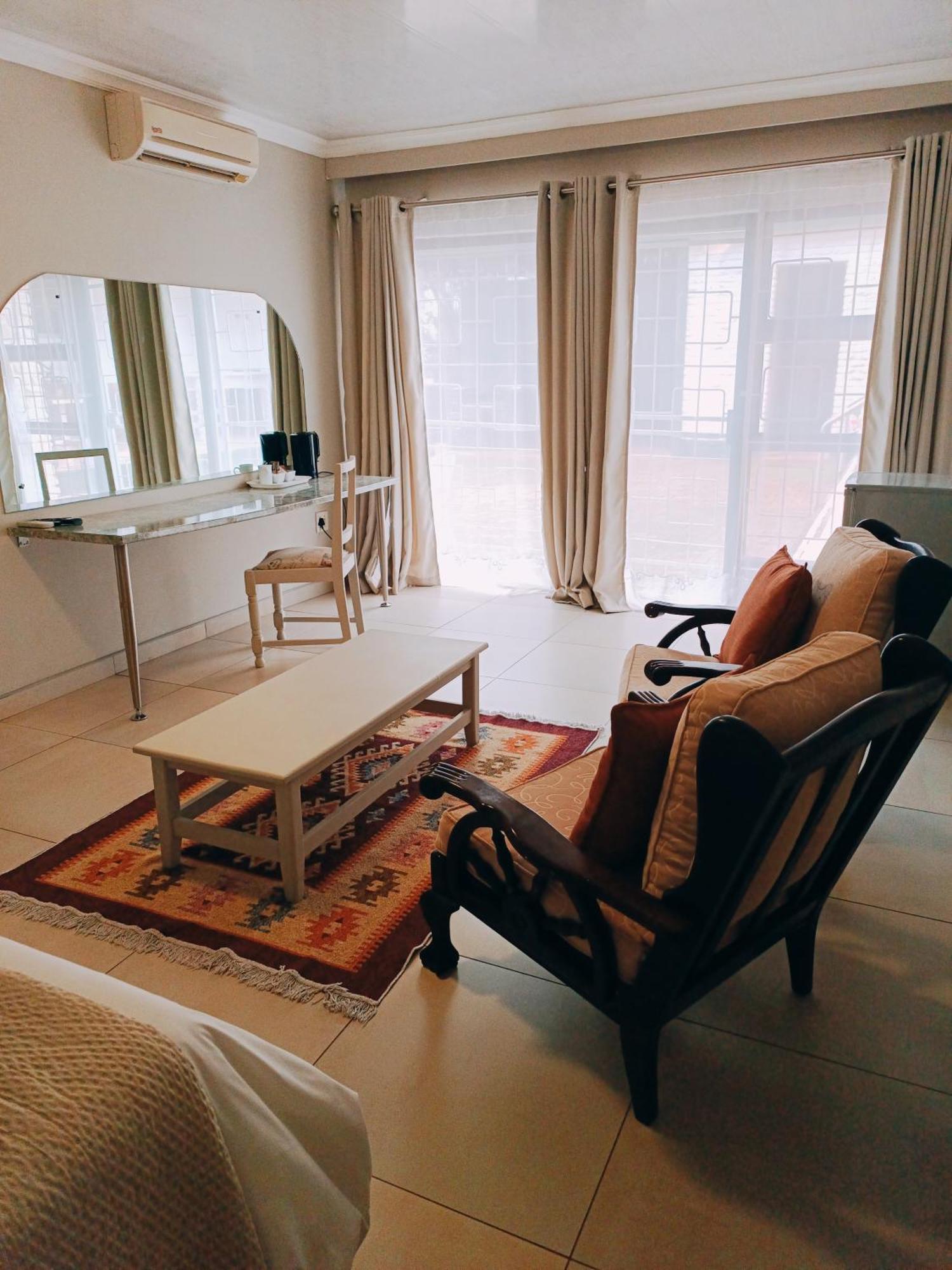 Pecan Farm Guesthouse Louis Trichardt Bagian luar foto