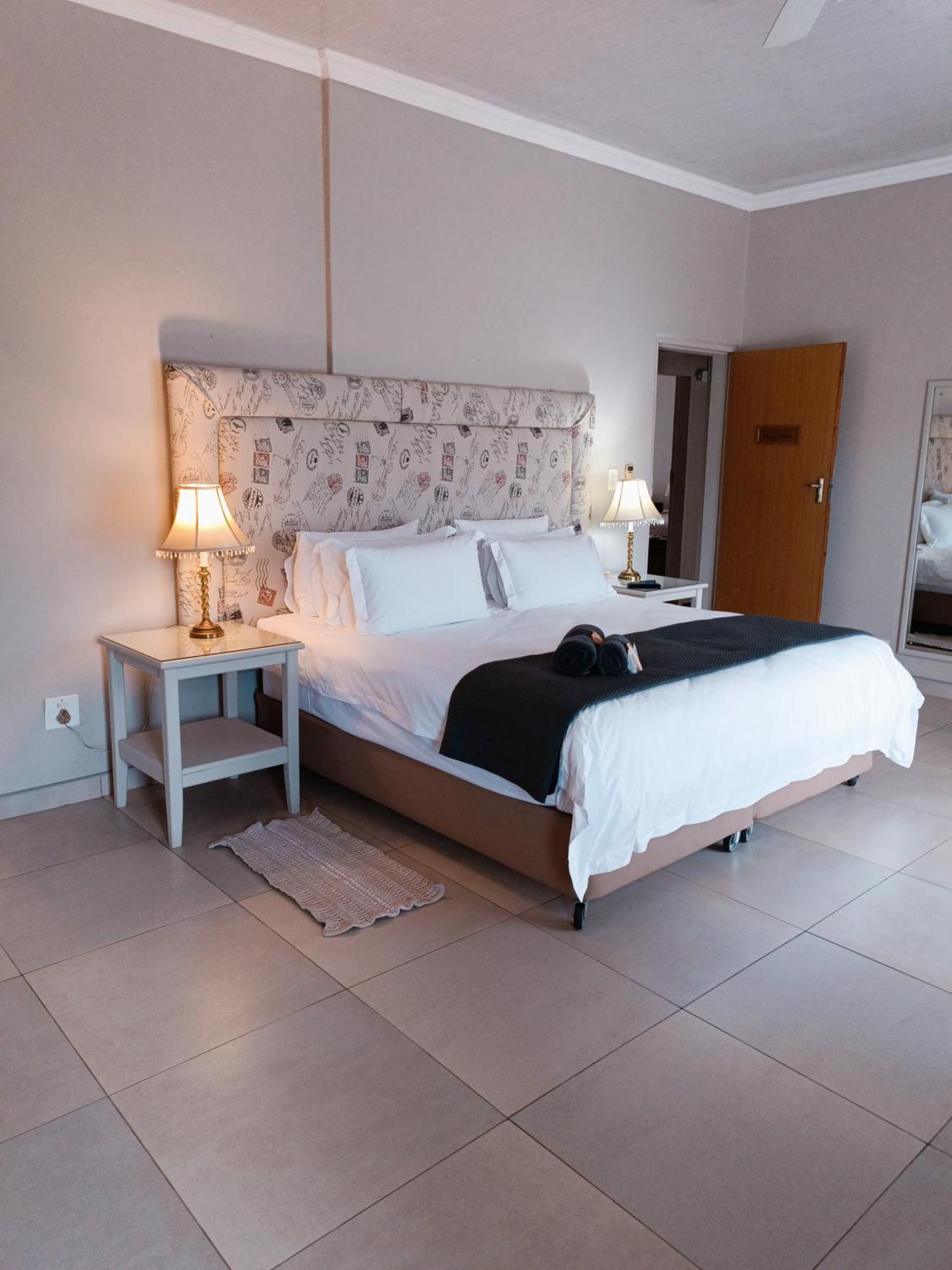 Pecan Farm Guesthouse Louis Trichardt Bagian luar foto