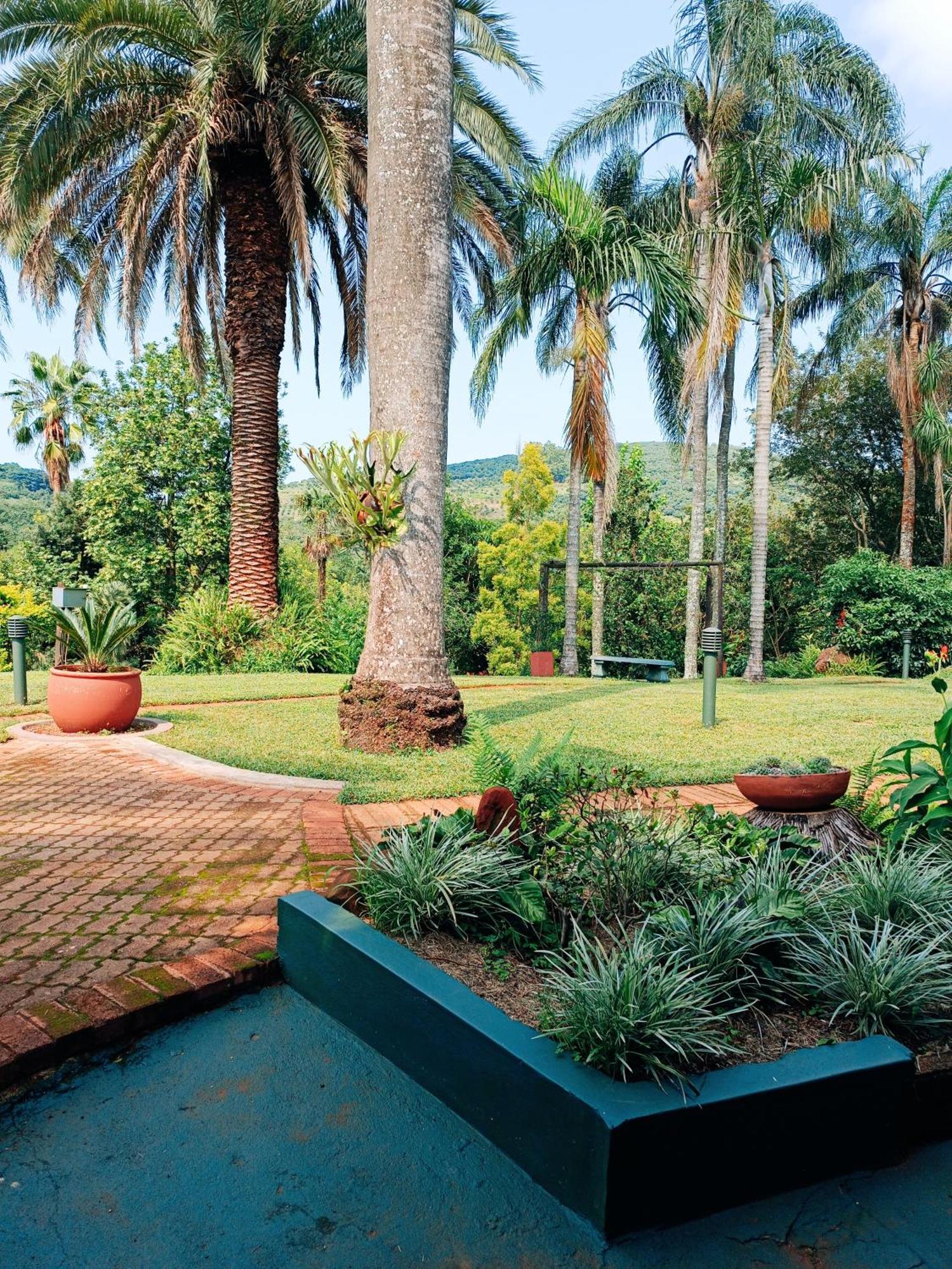 Pecan Farm Guesthouse Louis Trichardt Bagian luar foto